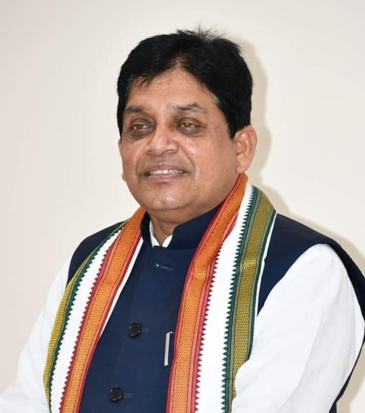 चीनी हुई महंगी, डहरिया बोले—कहां गई ‘अच्छे दिन’ की मिठास?