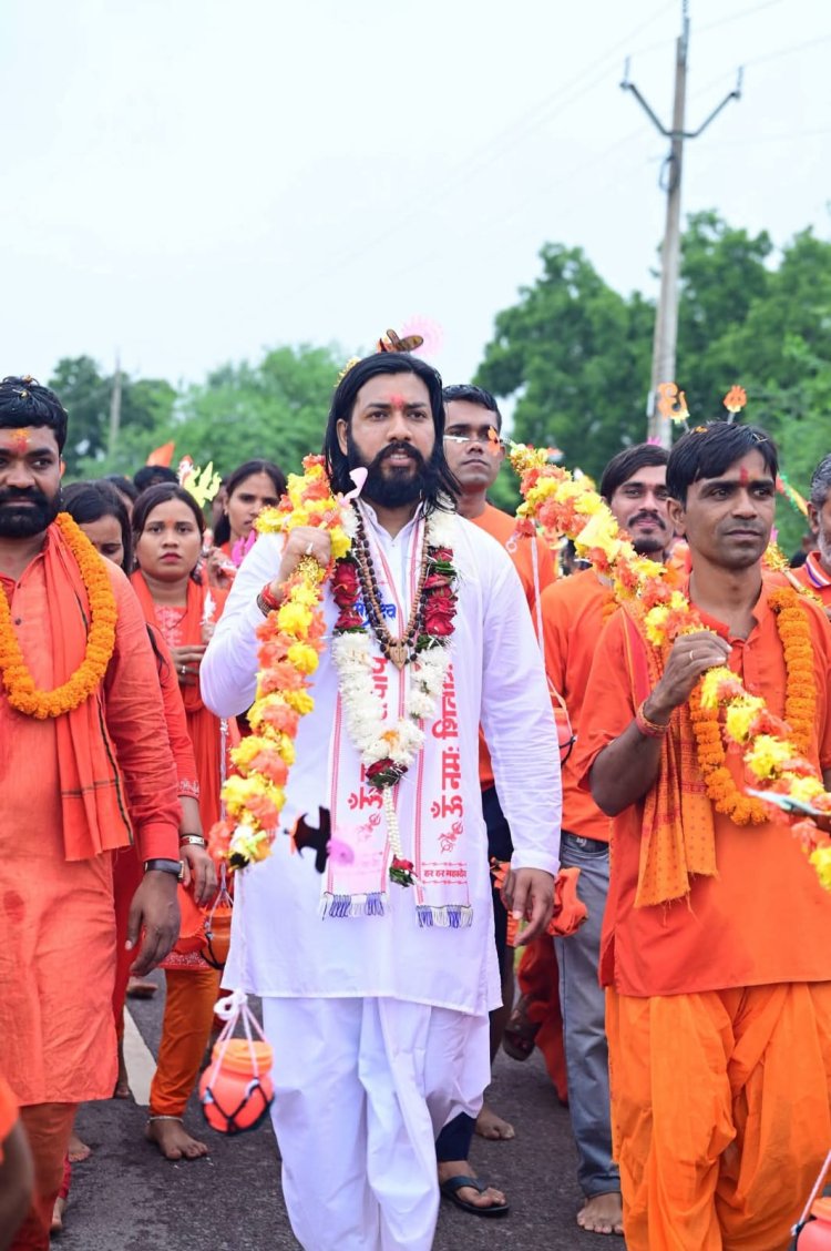 बरसते पानी में भी नहीं रुके कांवड़ियों के कदम, कैबिनेट मंत्री गुरु खुशवंत साहेब जी के नेतृत्व में निकला विशाल कांवड़ यात्रा