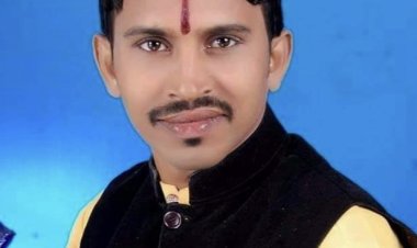 यूपीआई पर शुल्क के फैसले का विरोध,