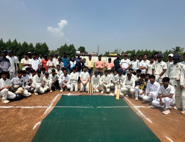 मंदिर हसौद में जिला स्तरीय अंडर-17 शालेय क्रिकेट प्रतियोगिता का शुभारंभ